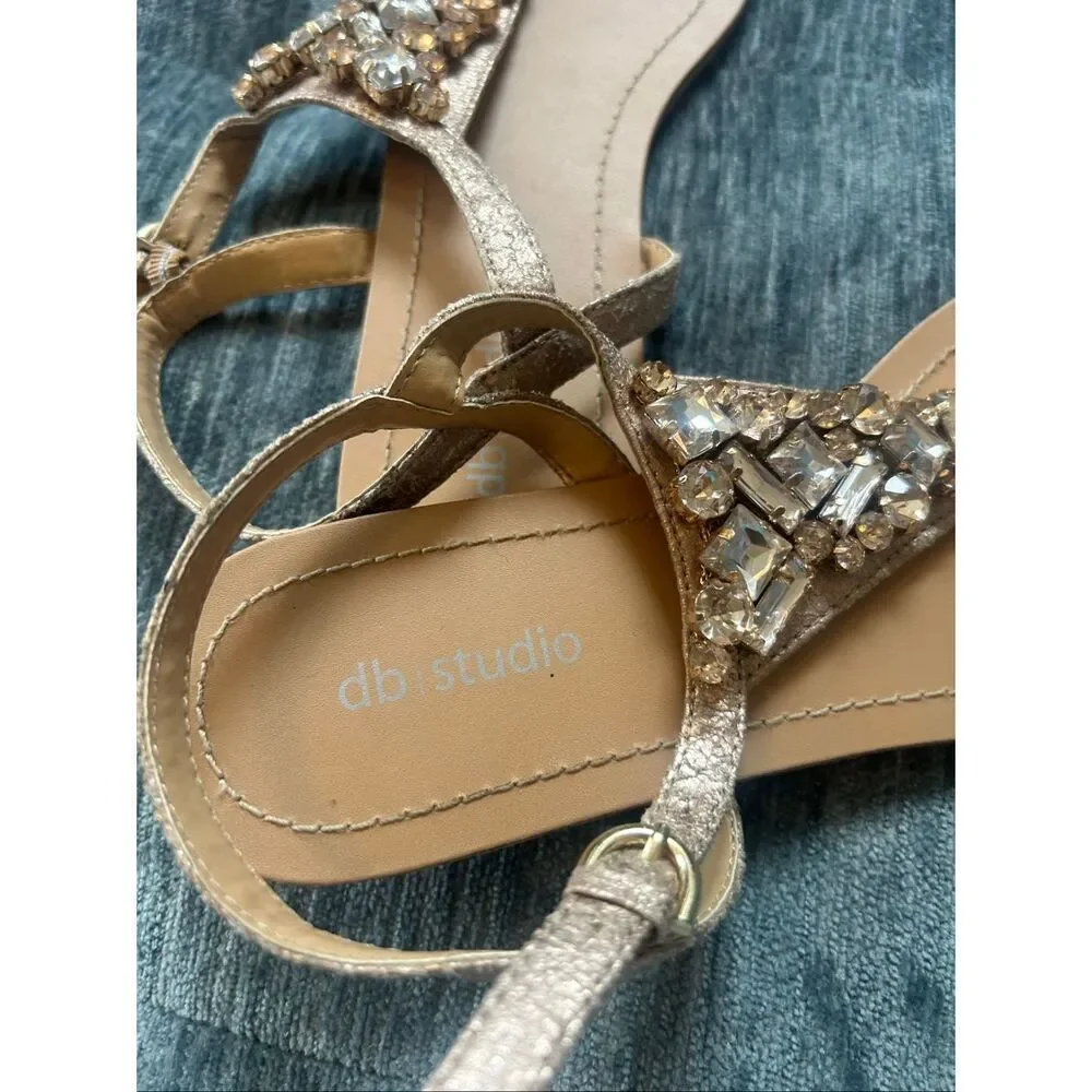 DB Studio (David’s Bridal) Strap Flat Gold Gem Sandal Size 9